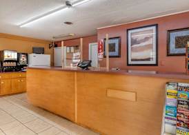 Econo Lodge Charlottesville North - University Area 2
