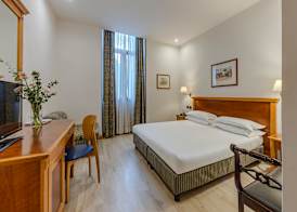 Hotel Diplomatic 5