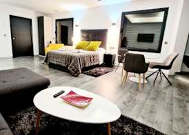 Plasencia Plaza Mayor Luxury 5