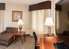 Best Western Plus Steeplegate Inn 3