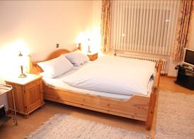 Zum Lindenbaum 2