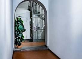 Mama's Home Florence 2