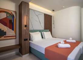 Aurora Living - Adults Only 4