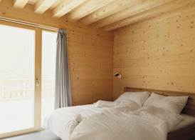 Mondholz - Urban Inn 24-7 2
