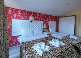 CLUB MONTE CARLO HoTEL 5