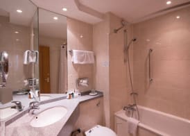 Holiday Inn LEAMINGTON SPA - WARWICK by IHG 5