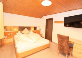 Hotel Chalet Olympia 4