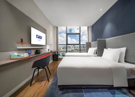 Holiday Inn Express Zhuhai Gongbei by IHG 2