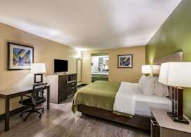 Quality Inn & Suites Garland - East Dallas 5
