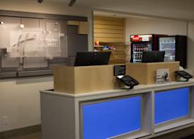 Holiday Inn Express WINFIELD - TEAYS VALLEY by IHG 2