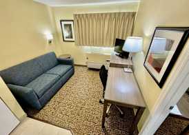 Suburban Studios Fort Myers Cape Coral 5