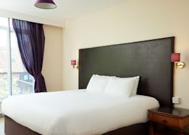 Bear Hotel by Greene King Inns 5
