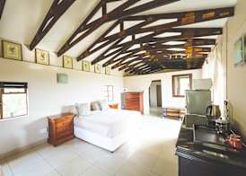 Deruxa Cottages 3