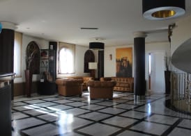 Hotel Reyes Ziries 4