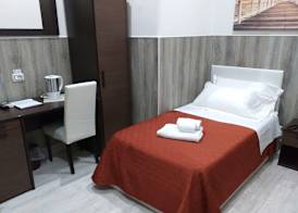 Hotel Tonic 5