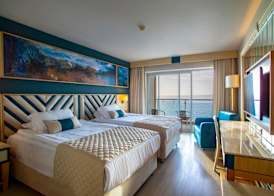 Charisma De Luxe Hotel 5