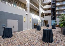 Embassy Suites by Hilton Seattle Bellevue 4