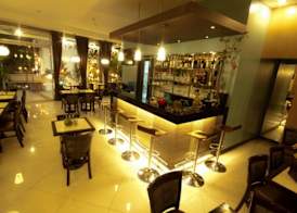 Townhouse OAK Metro Manila Near Osmena Highway PNR Pasay formerly Avitel Hotel 2