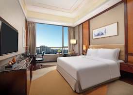 Crowne Plaza Tianjin Binhai Center by IHG 5