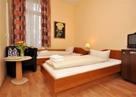 Hotel Apadana Frankfurt 4
