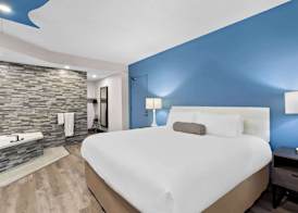 SureStay Plus by Best Western Windsor 5