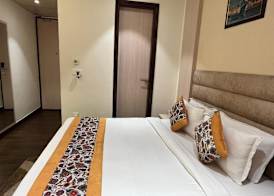 Hotel RRV with Free Parking 3