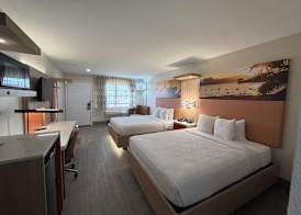 Days Inn by Wyndham Granbury 4