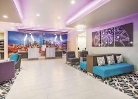 La Quinta by Wyndham Dallas Plano - The Colony 2