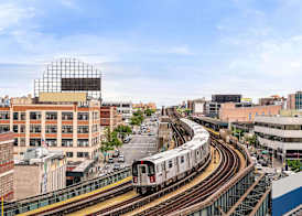 Days Inn by Wyndham Long Island City 5
