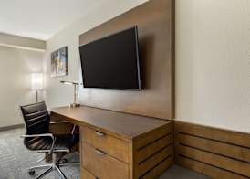 Best Western Plus Henderson Hotel 5