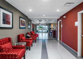 Holiday Inn Express & Suites LANTANA by IHG 2