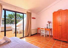 Aparthotel Nuramar 5