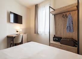 Hotel Plaza 5