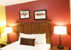 The Royal Victorian Motel 4