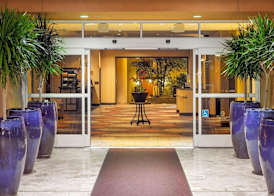 Concord Plaza Hotel 4