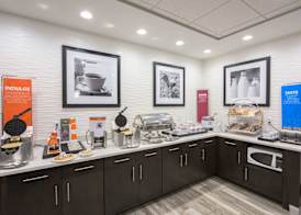 Hampton Inn Hamburg 3