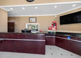 Econo Lodge Inn & Suites Fallbrook Downtown 2