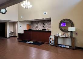 Days Inn & Suites by Wyndham Manheim Lebanon 4