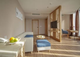 G8 Luxury Hotel Da Nang 5