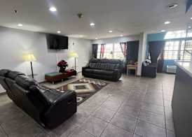 Americas Best Value Inn & Suites Jackson, TN 3