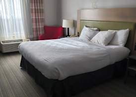 Country Inn & Suites by Radisson, Green Bay, WI 4