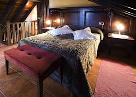 Hotel LLanos del Hospital 4