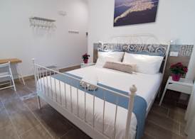 RAUDINO ROOMS 4