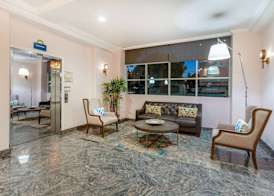 Days Inn by Wyndham Santa Monica 3