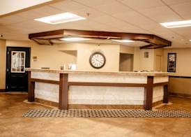 Country Inn & Suites by Radisson, Battle Creek, MI 5