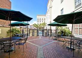 Hampton Inn & Suites Savannah Historic District 2