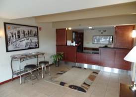 Super 8 by Wyndham Beaver Falls 3