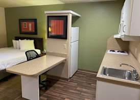 Suburban Studios Auburn Hills - Detroit 4