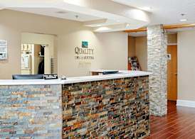 Quality Inn & Suites Robbinsville 4