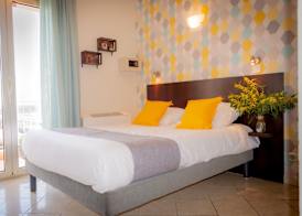 Hotel et Appartements Reine D'Azur 3